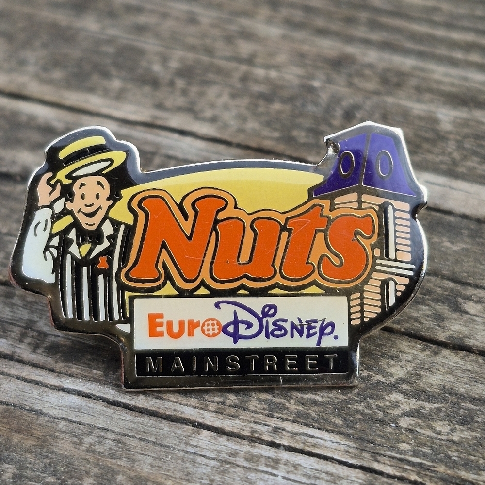Euro Disney "Nuts" Enamel Pin Main Street Read Listing For Better Price - Picture 12 of 17